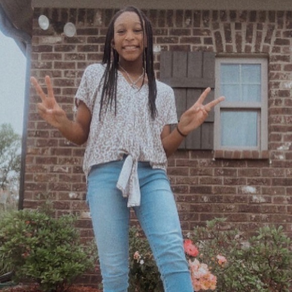 Meet your Posher, Anjali - Picture 1 of 1